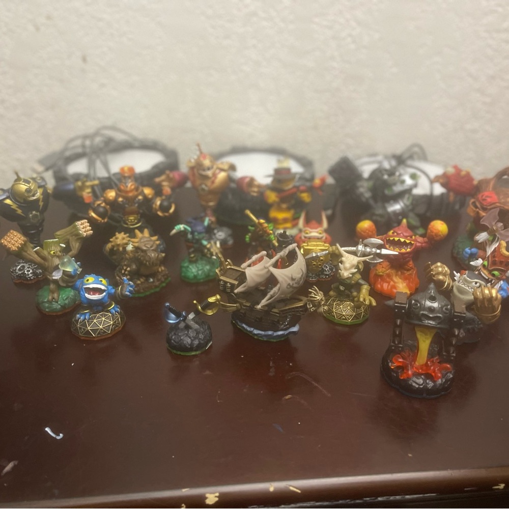 Sky lander lot